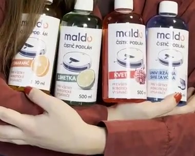 Tisztítószeres flakonok az eredeti Maldo névvel